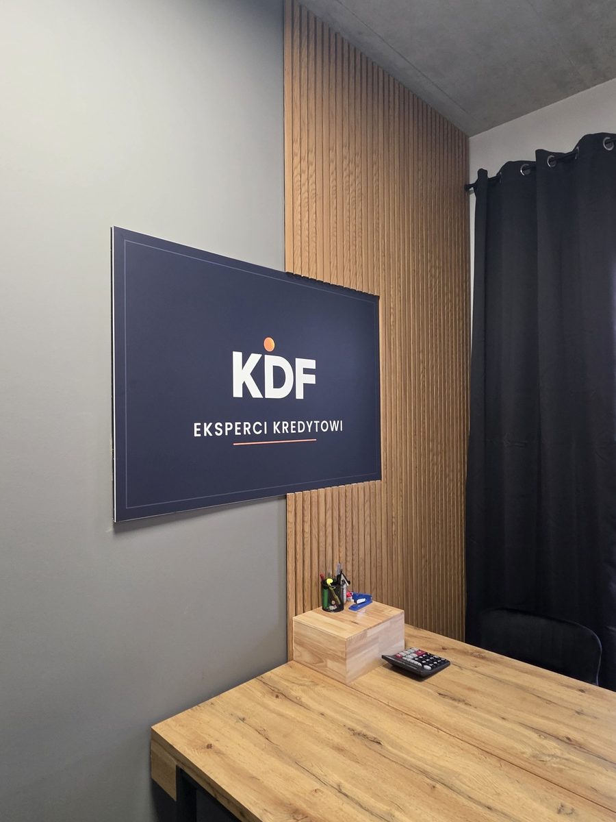 Stanowisko do rozmów w biurze KDF Eksperci Kredytowi w Lesznowoli